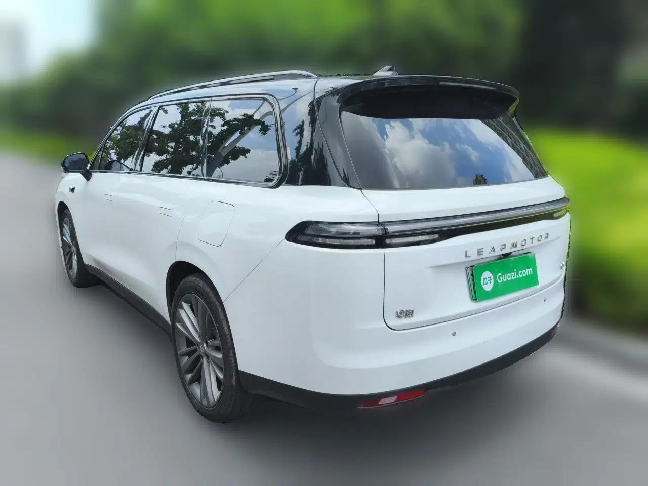Leapmotor C16 2024 Pure Electric 520 Deluxe Edition — миниатюра 4