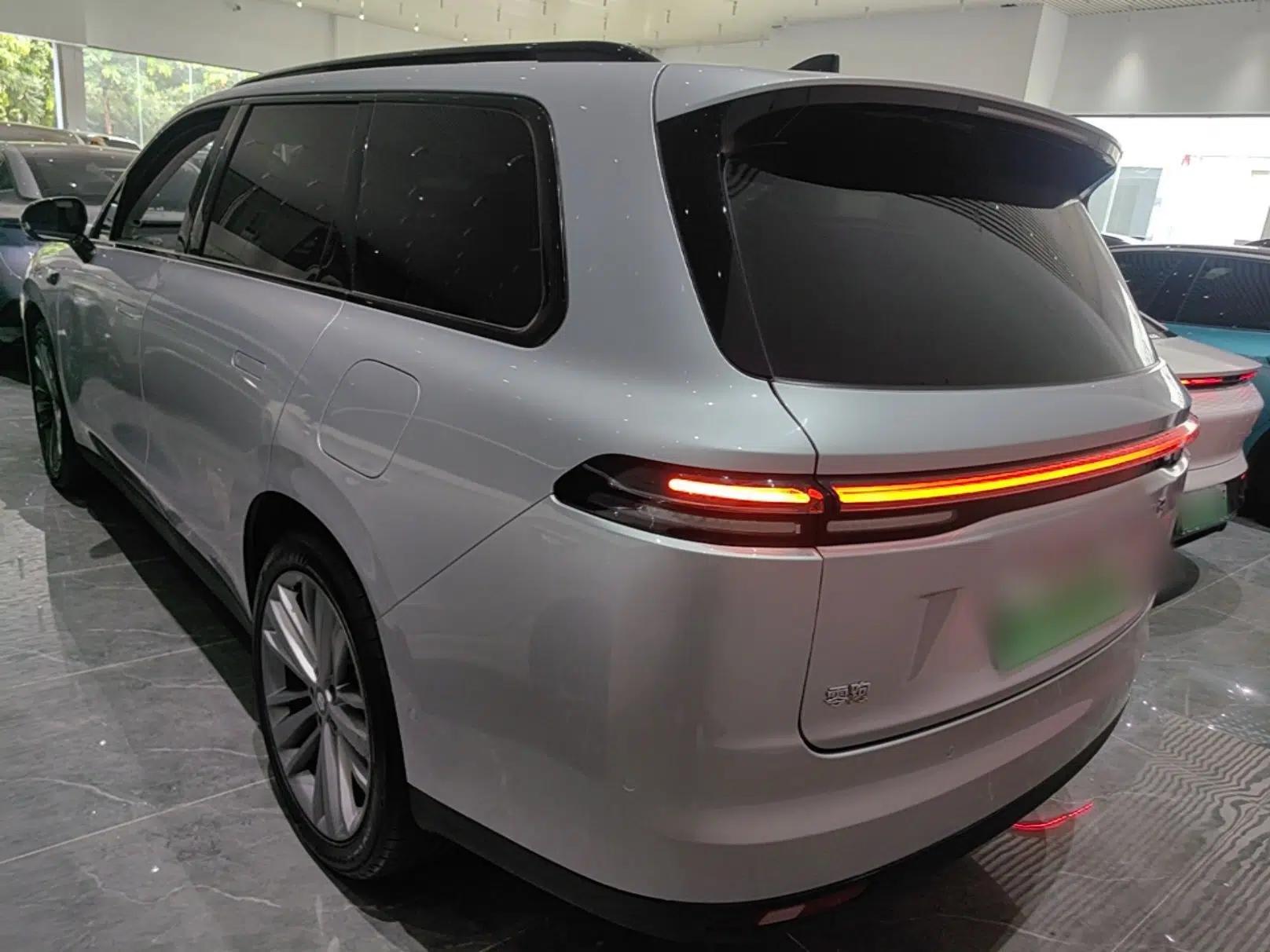 Leapmotor C16 2024 Pure Electric 520 Deluxe Edition — миниатюра 13