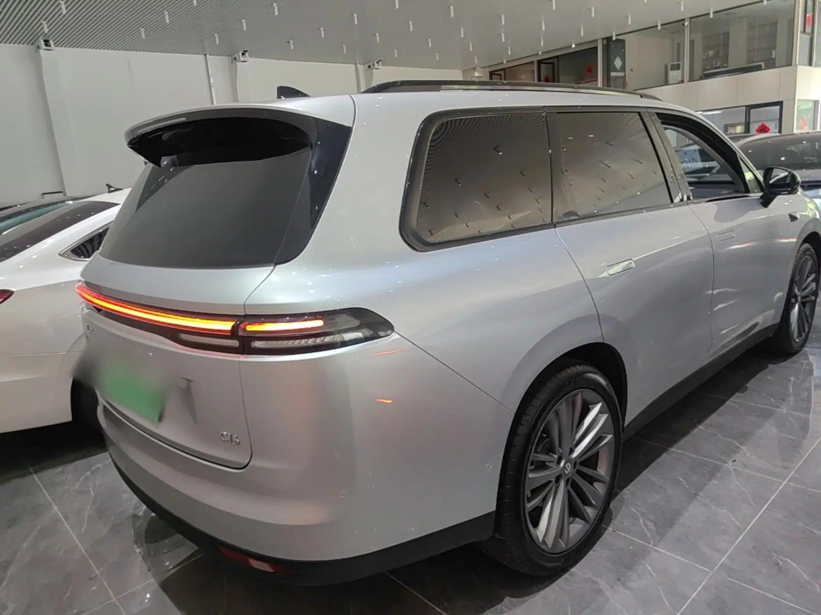 Leapmotor C16 2024 Pure Electric 520 Deluxe Edition — миниатюра 6