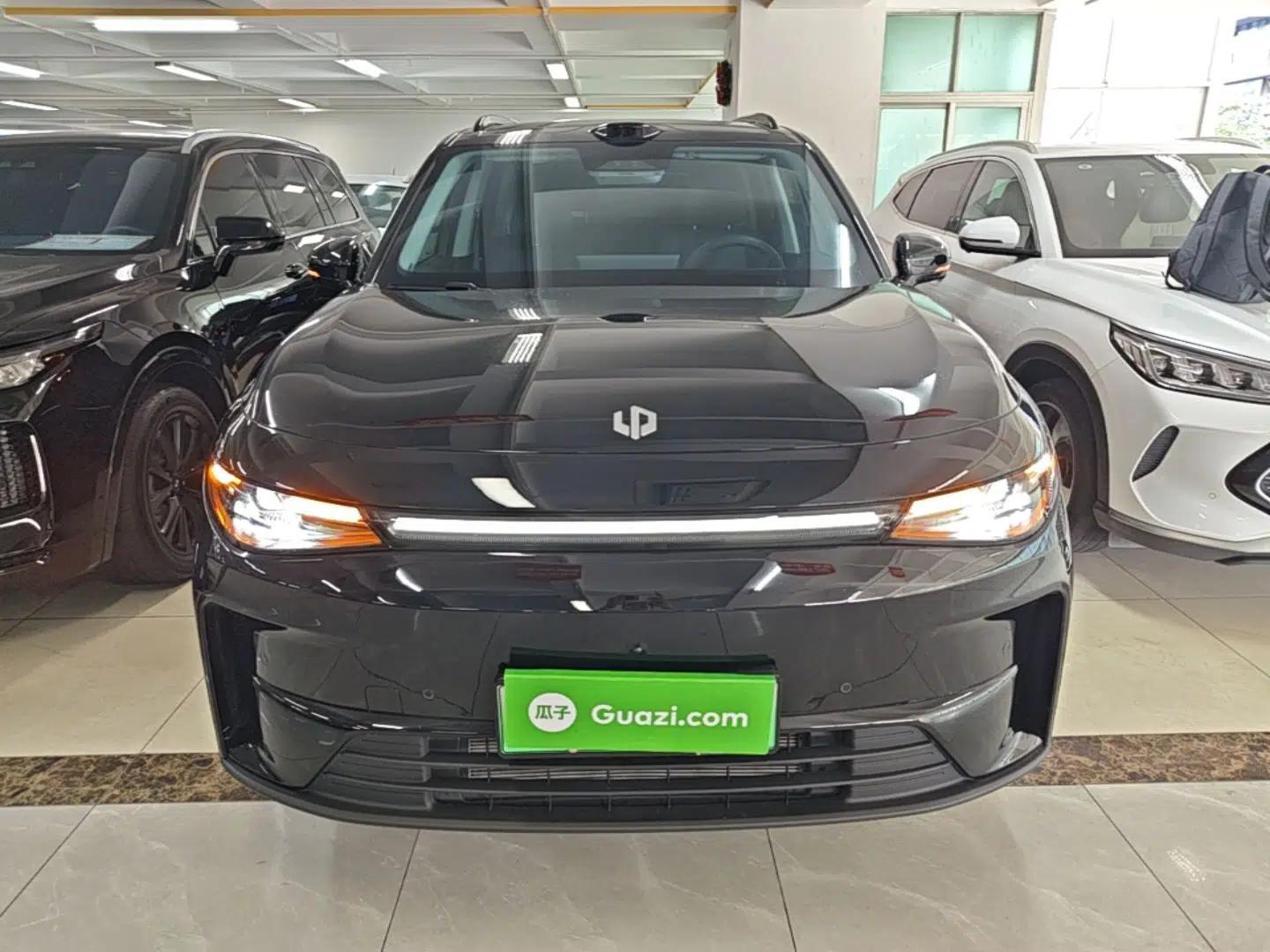 Leapmotor C16 2026 Extended-Range 280 LiDAR Zhizun Edition 6 Seats — миниатюра 2