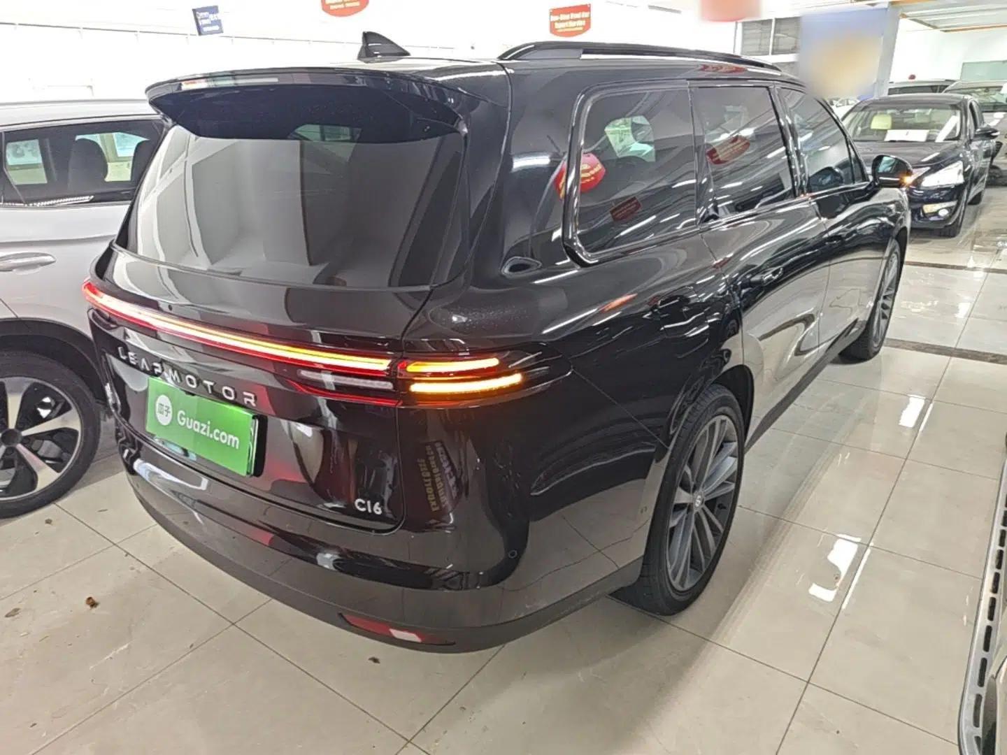 Leapmotor C16 2026 Extended-Range 280 LiDAR Zhizun Edition 6 Seats — миниатюра 6