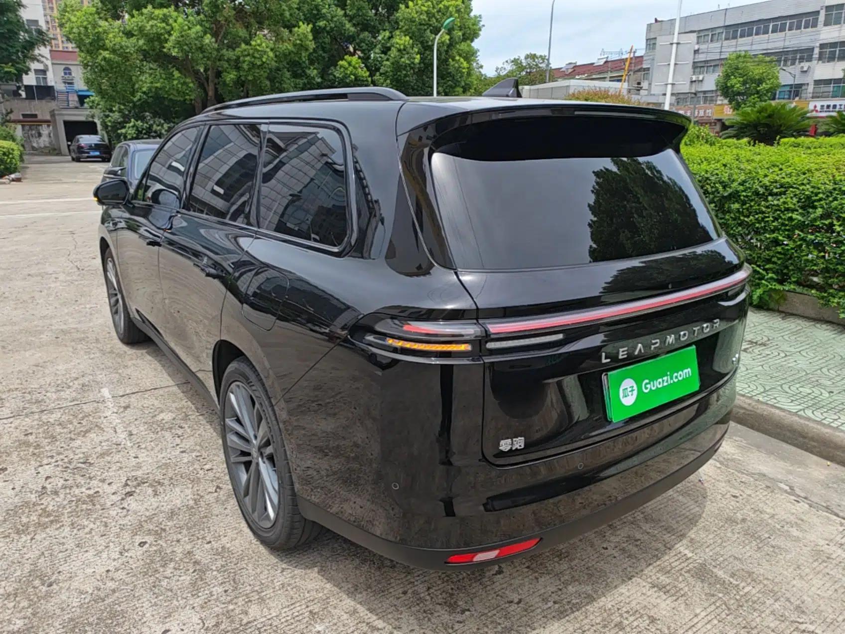 Leapmotor C16 2026 Extended-Range 280 LiDAR Zhizun Edition 6 Seats — миниатюра 13