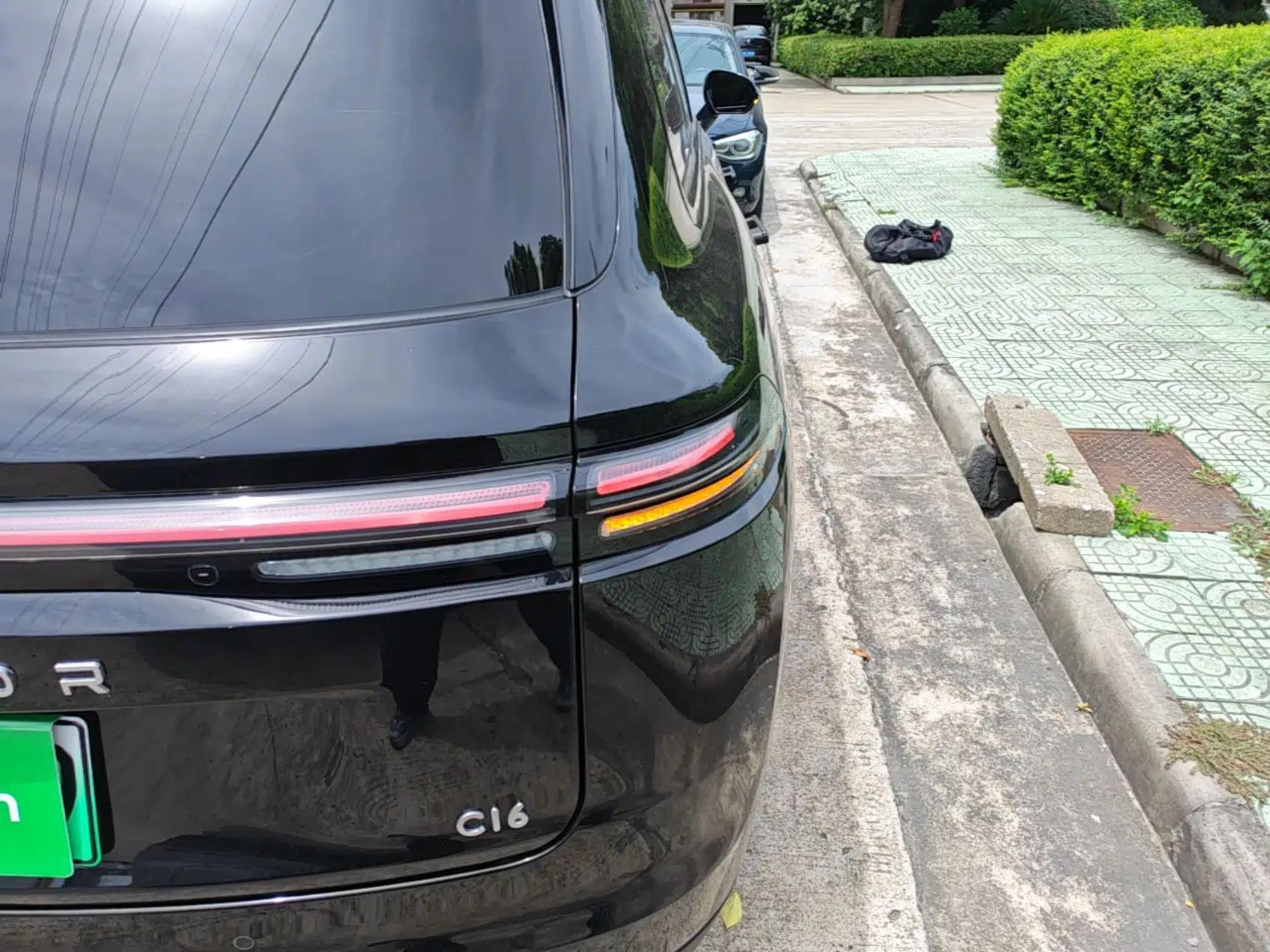 Leapmotor C16 2026 Extended-Range 280 LiDAR Zhizun Edition 6 Seats — миниатюра 14