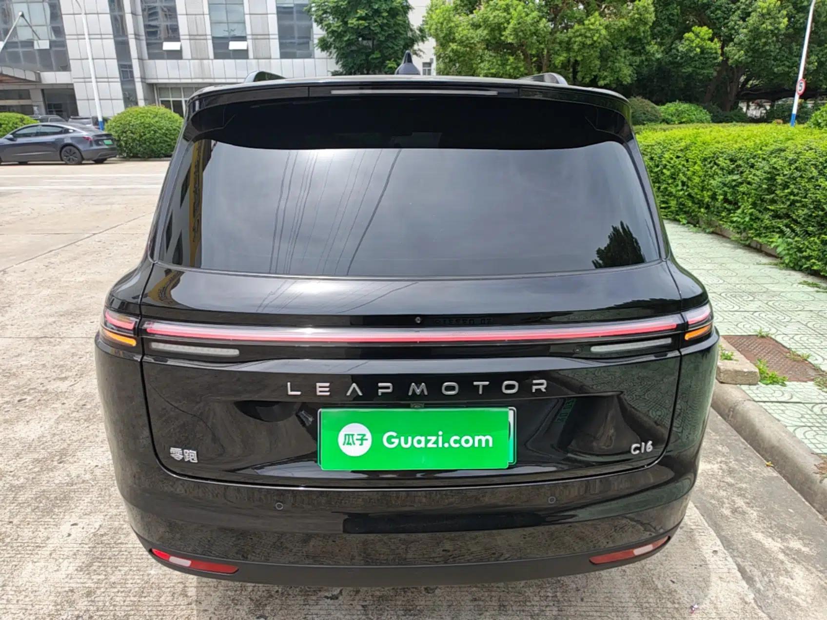 Leapmotor C16 2026 Extended-Range 280 LiDAR Zhizun Edition 6 Seats — миниатюра 5