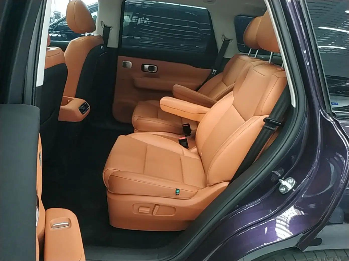 Leapmotor C16 2024 Range-Extended 200 Luxury Edition — миниатюра 25
