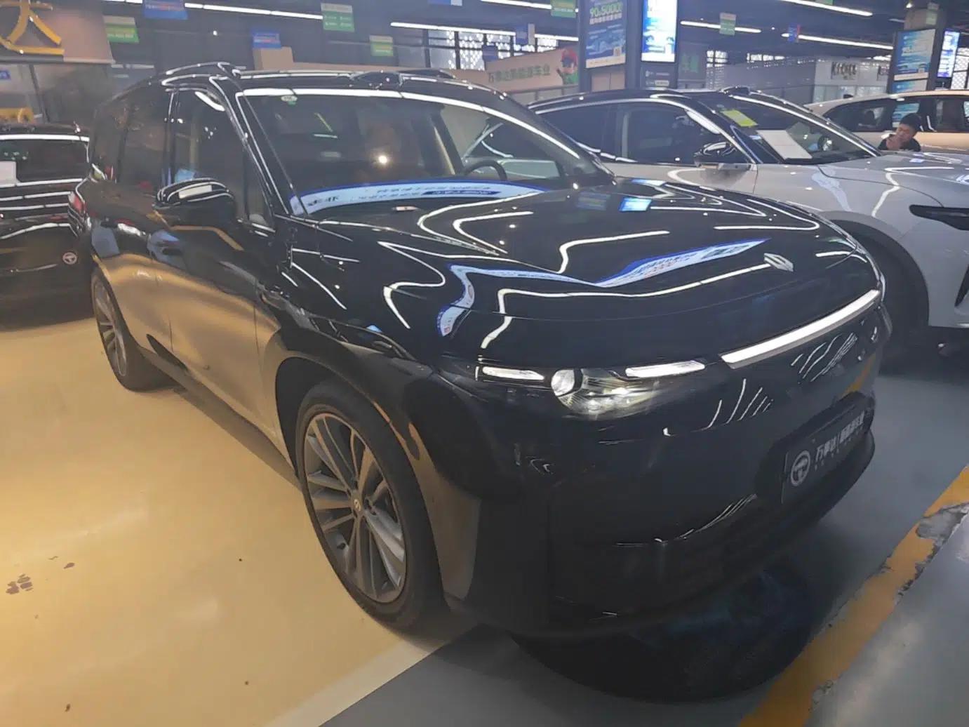 Leapmotor C16 2026 Extended-Range 280 LiDAR Zhizun Edition 6 Seats — миниатюра 3
