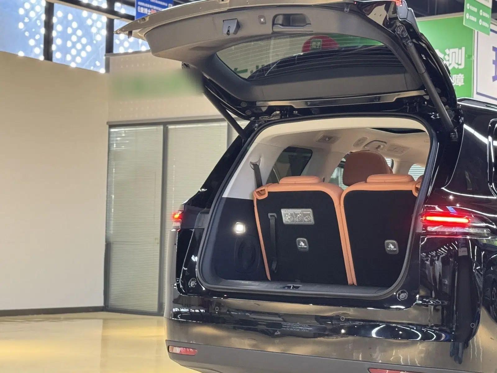 Leapmotor C16 2026 Extended-Range 280 LiDAR Zhizun Edition 6 Seats — миниатюра 40