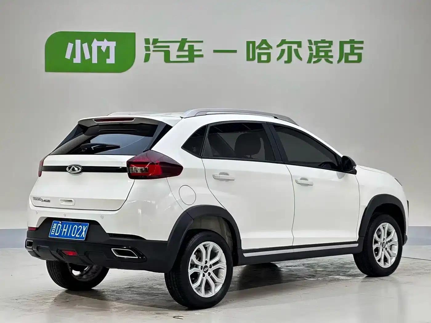 Chery Tiggo 3x 2022 PLUS 1.5L CVT Fashion Edition — миниатюра 3