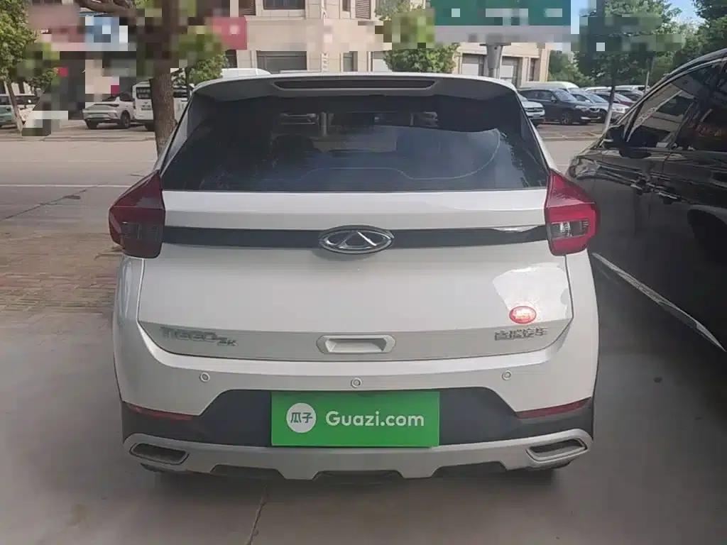Chery Tiggo 3x 2024 1.5L CVT Premium Edition — миниатюра 6