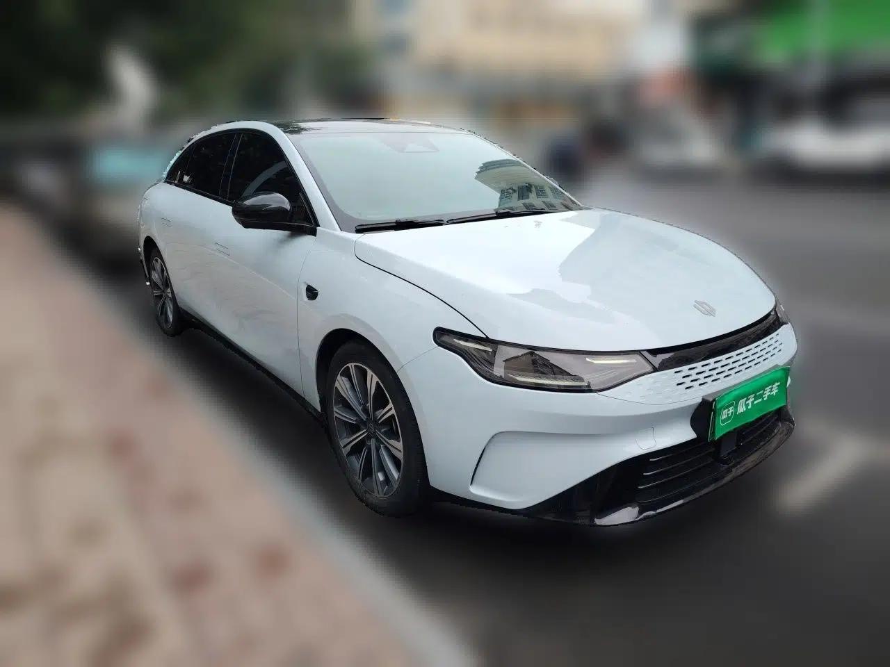 Leapmotor C01 2023 Range-Extended 216 Comfort Edition — миниатюра 3