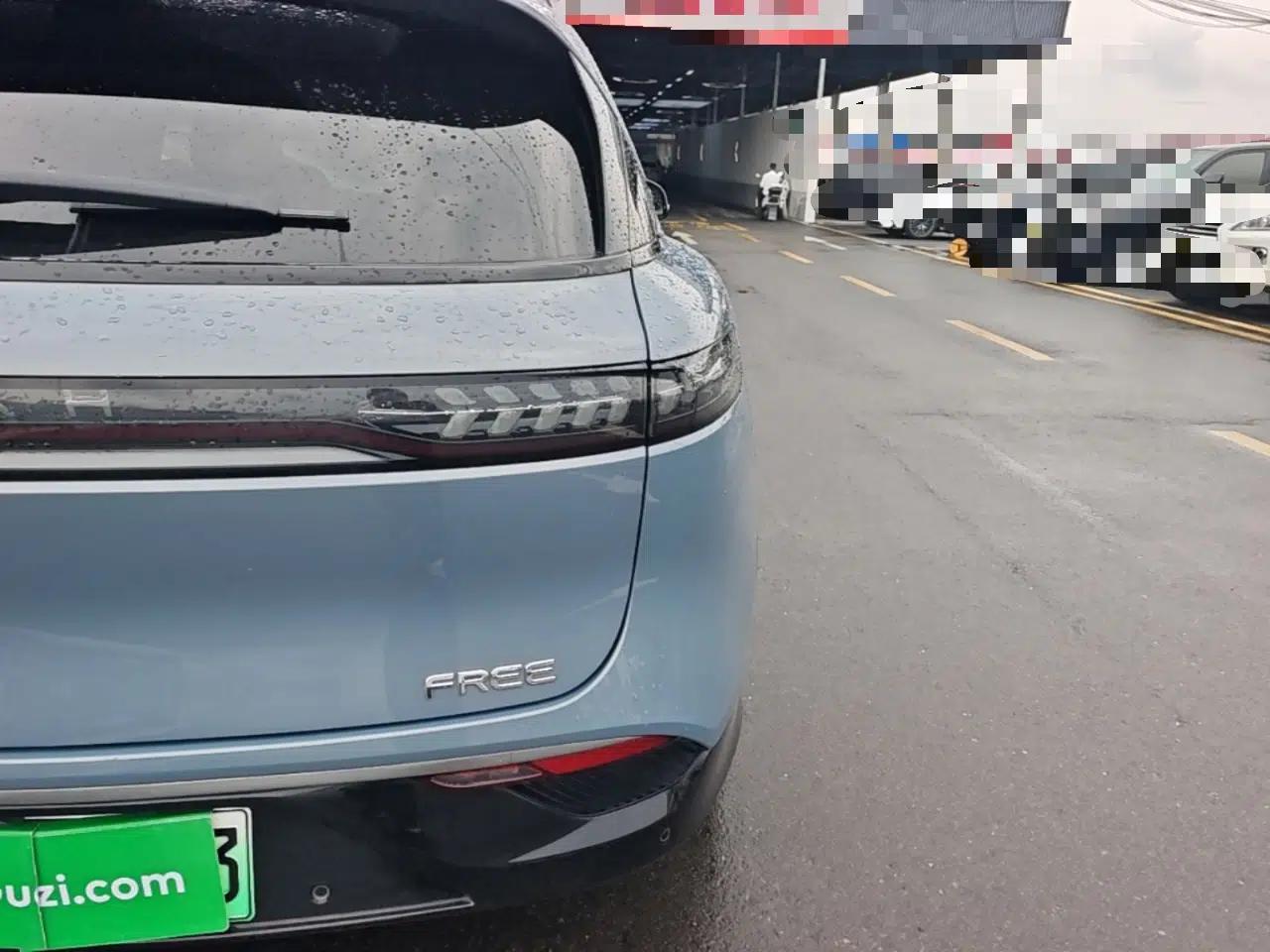 VOYAH FREE 2021 Four-Wheel Drive Standard Range-Extended Exclusive Luxury Package — миниатюра 9