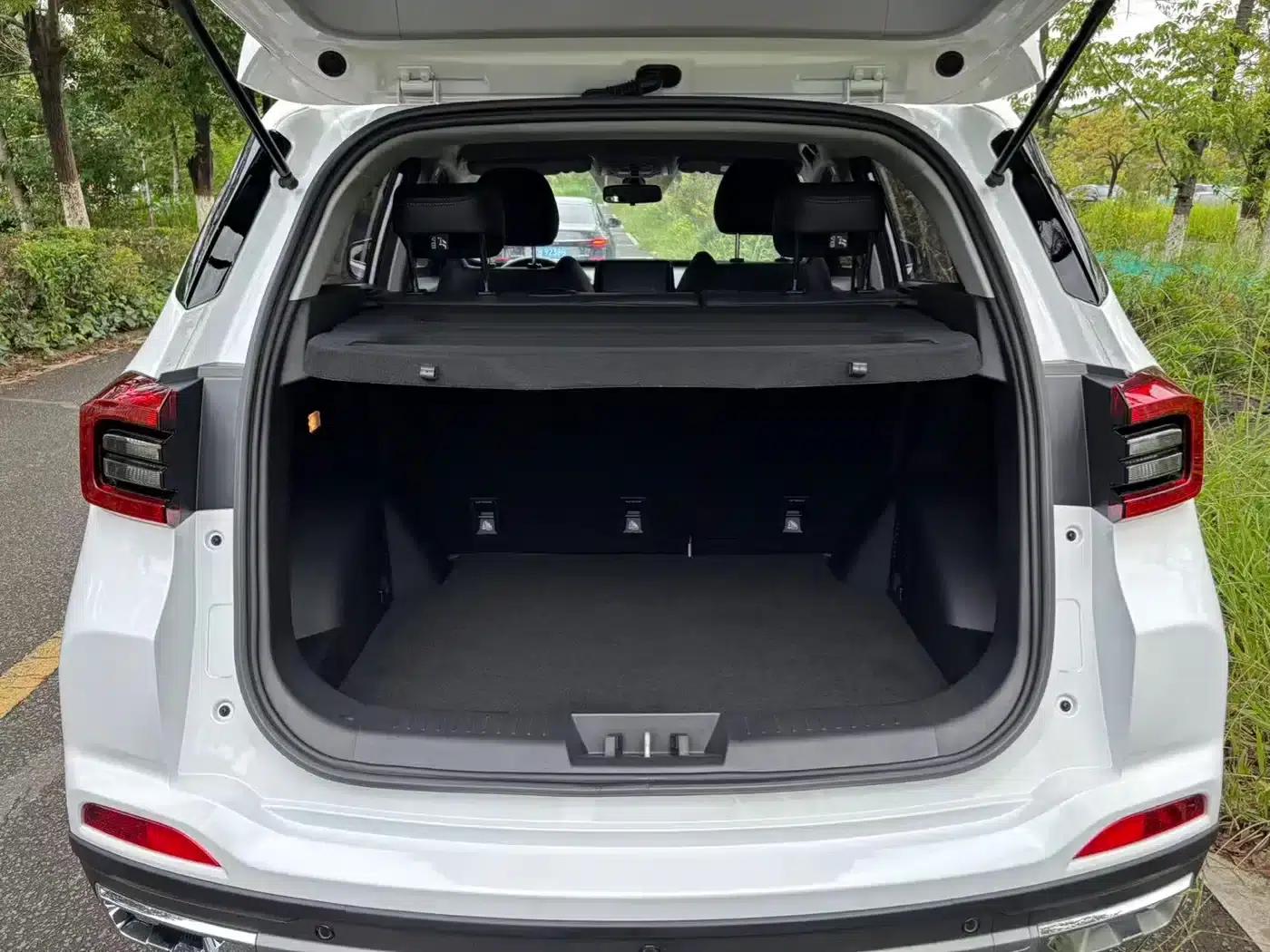 Chery Tiggo 5x 2025 1.5L CVT Premium Edition — миниатюра 19