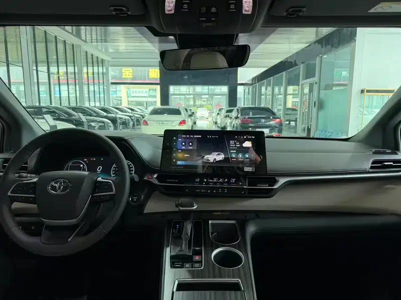 2024 Grevia Intelligent Hybrid Dual Engine 2.5L Two-Wheel Drive Premium ULTRA Edition — миниатюра 13