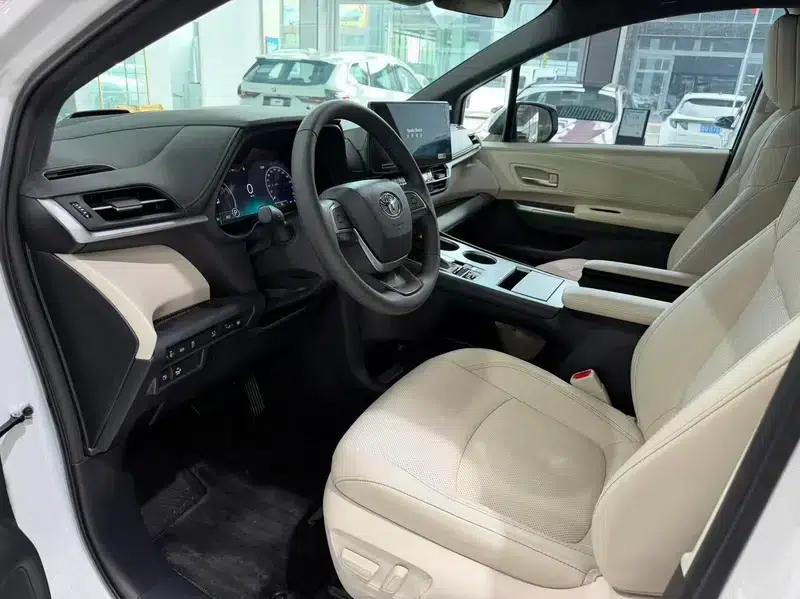 2024 Grevia Intelligent Hybrid Dual Engine 2.5L Two-Wheel Drive Premium ULTRA Edition — миниатюра 15