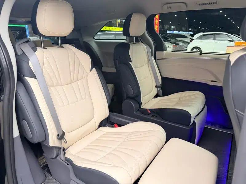 2023 Grevia Intelligent Hybrid Dual Engine 2.5L Comfort Edition — миниатюра 11