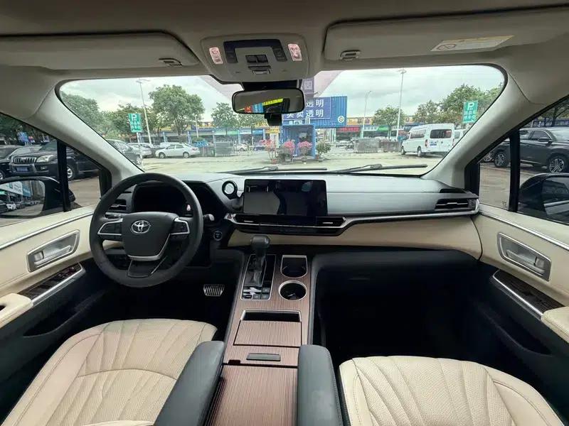 2023 Grevia Intelligent Hybrid Dual Engine 2.5L Comfort Edition — миниатюра 7