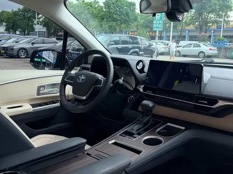 2023 Grevia Intelligent Hybrid Dual Engine 2.5L Comfort Edition — миниатюра 9