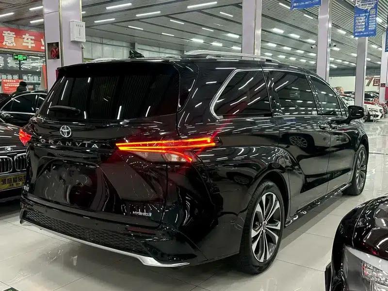 2022 Grevia 2.5L Hybrid Flagship Edition — миниатюра 4