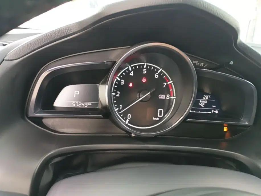 Mazda 3 Axela 2017 Hatchback 2.0L Automatic Sport Model China V Emission Standard — миниатюра 14