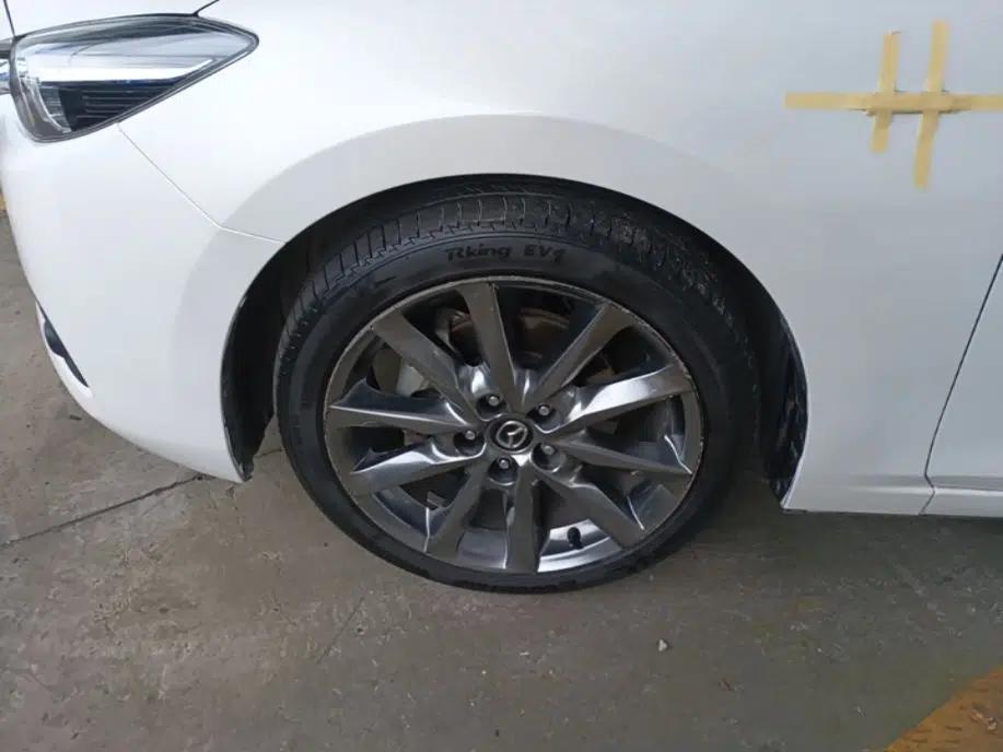 Mazda 3 Axela 2017 Hatchback 2.0L Automatic Sport Model China V Emission Standard — миниатюра 10