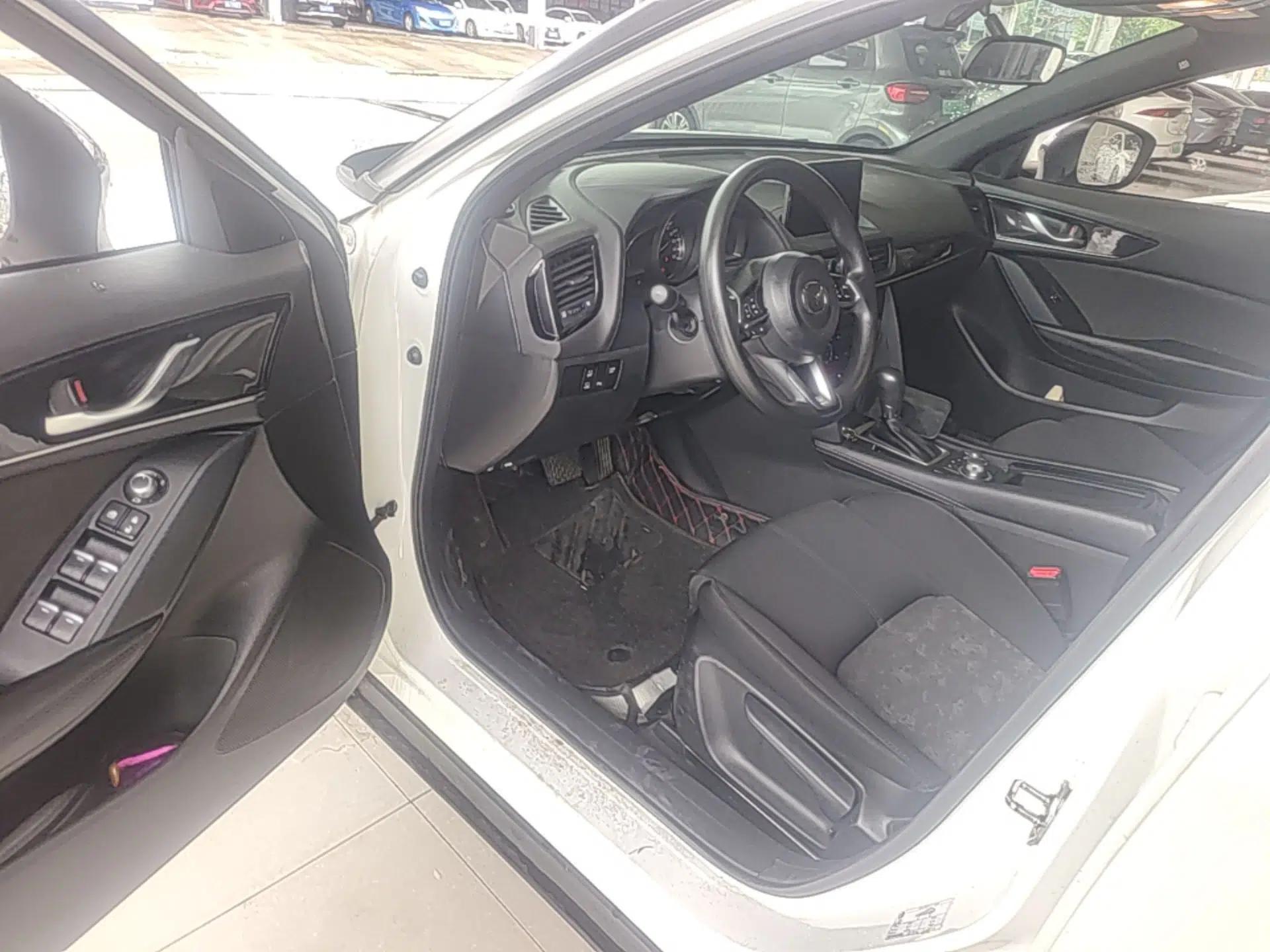 Mazda CX-4 2021 2.0L Automatic Two-Wheel Drive Blue Sky Exploration Edition — миниатюра 18