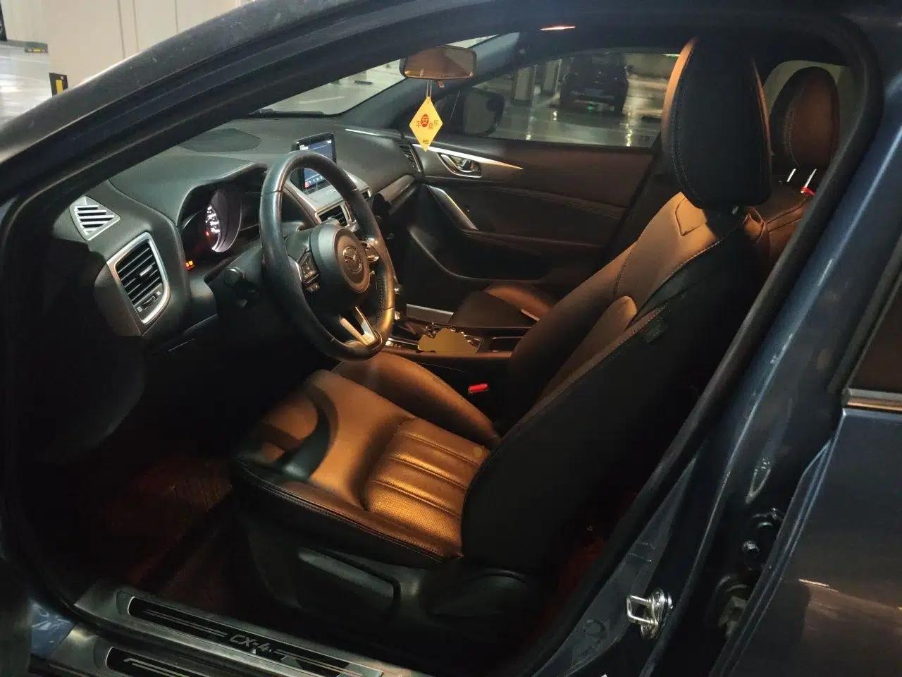 Mazda CX-4 2018 2.0L Automatic Two-Wheel Drive Blue Sky Luxury Edition — миниатюра 15