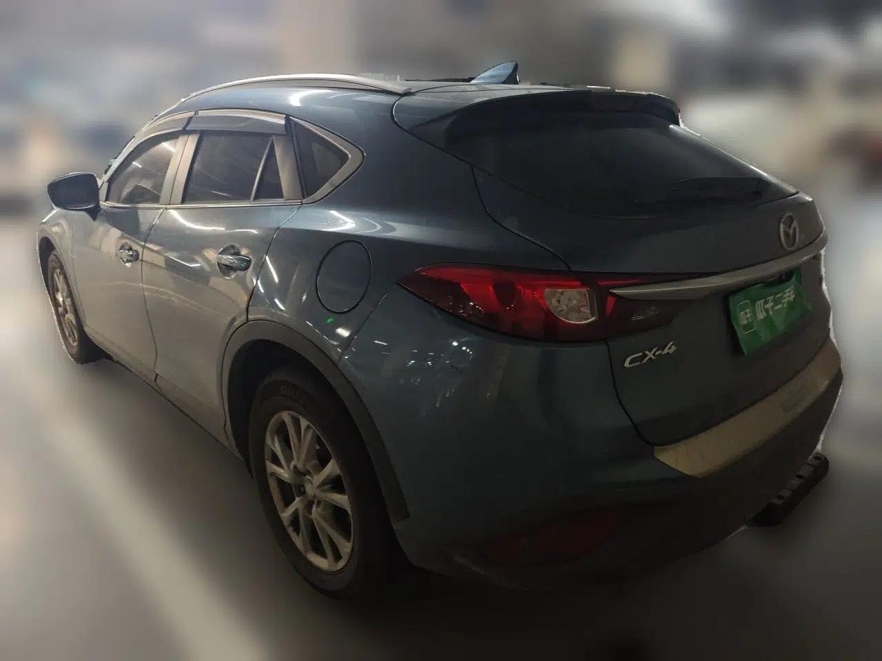 Mazda CX-4 2018 2.0L Automatic Two-Wheel Drive Blue Sky Luxury Edition — миниатюра 4