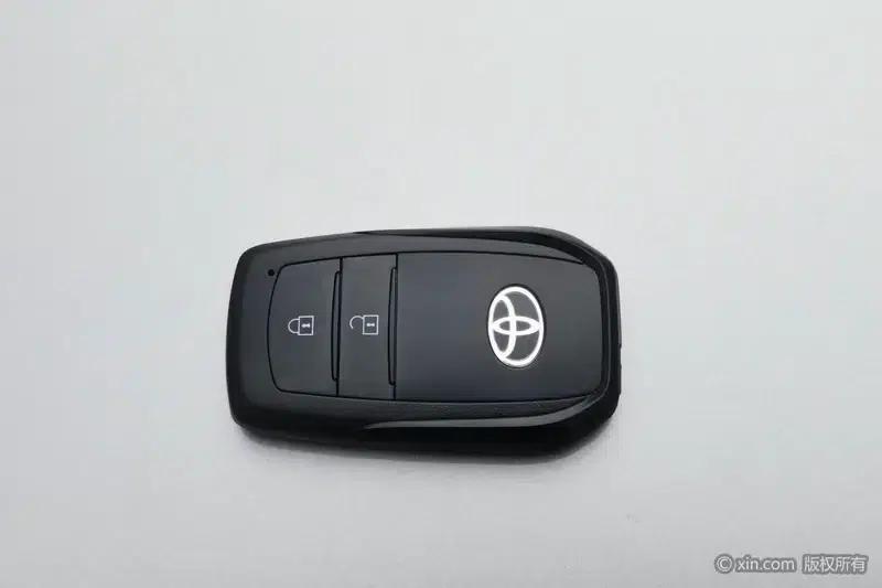Toyota bZ3 2023 Long Range PRO — миниатюра 6