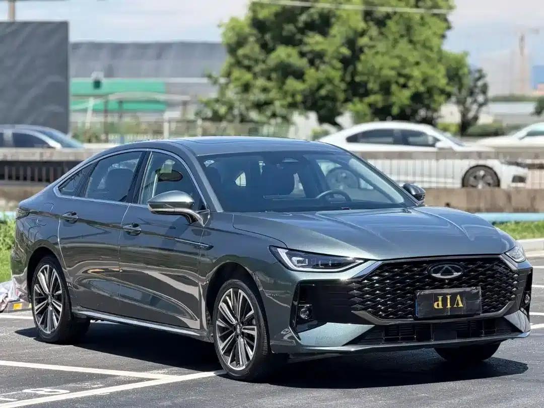 Chery Arrizo 8 PRO 2025 1.6T DCT Luxury Edition — миниатюра 3