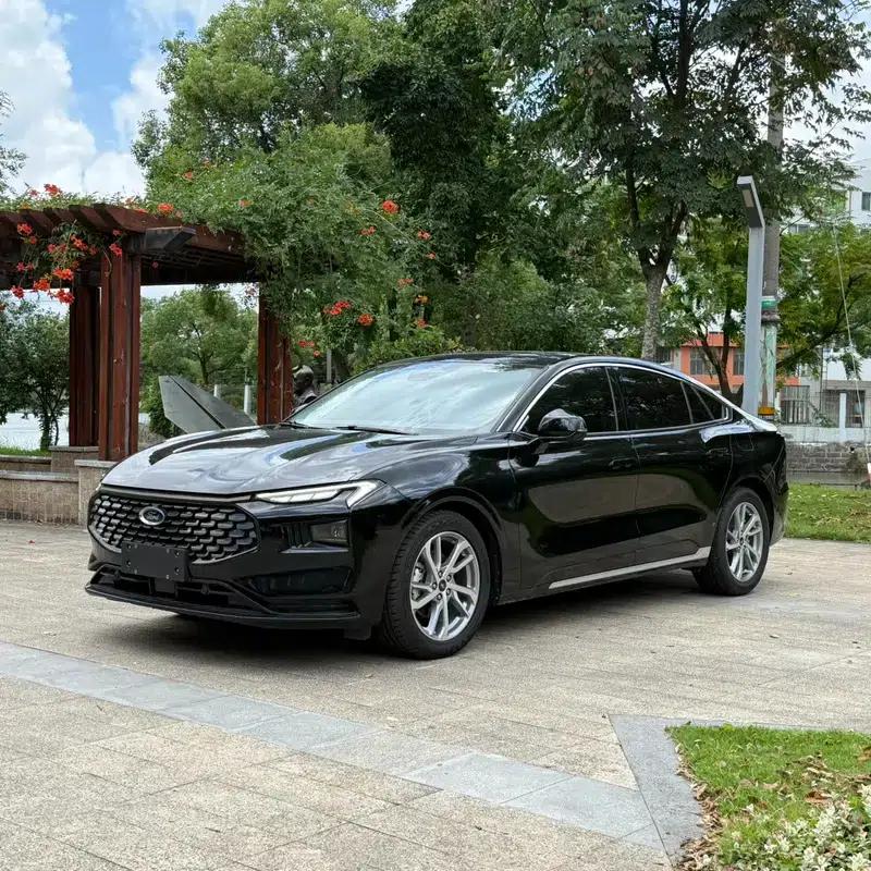 2023 Ford Mondeo EcoBoost 245 Luxury — миниатюра 1