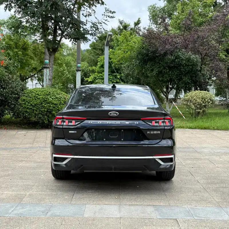 2023 Ford Mondeo EcoBoost 245 Luxury — миниатюра 5