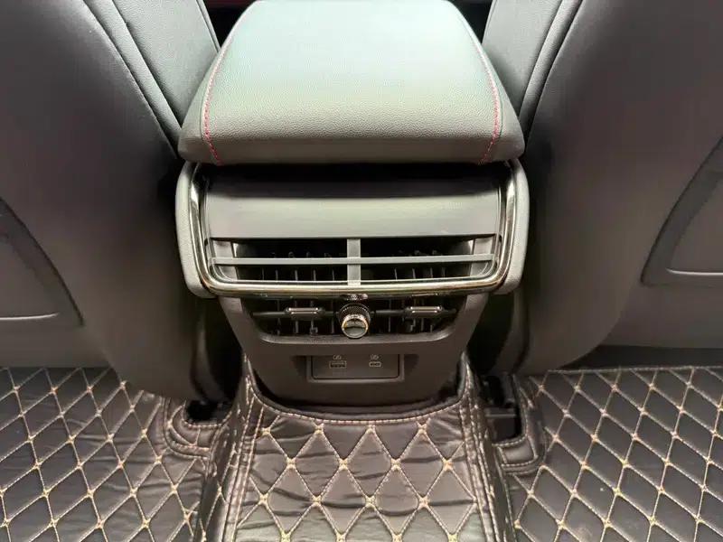 2023 Ford Mondeo EcoBoost 245 Luxury — миниатюра 9