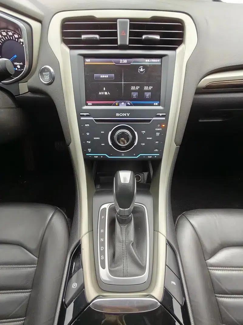 2013 Mondeo 2.0L GTDi240 Flagship Edition — миниатюра 9