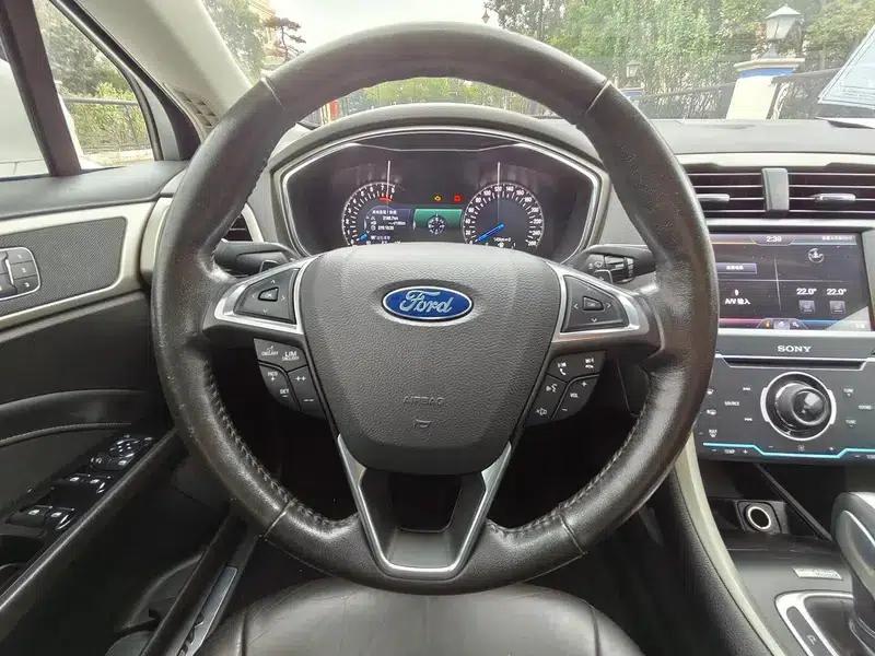 2013 Mondeo 2.0L GTDi240 Flagship Edition — миниатюра 10