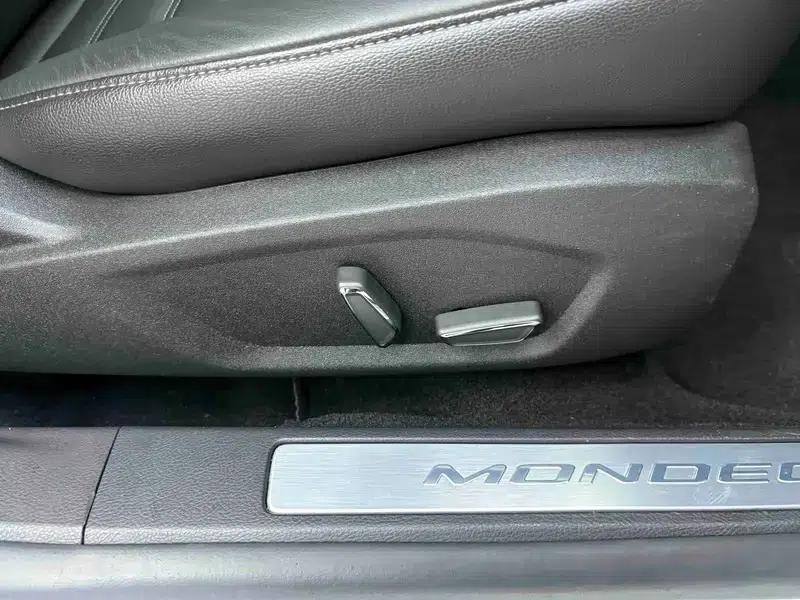2013 Ford Mondeo 1.5L GTDi180 Fashion Edition — миниатюра 34