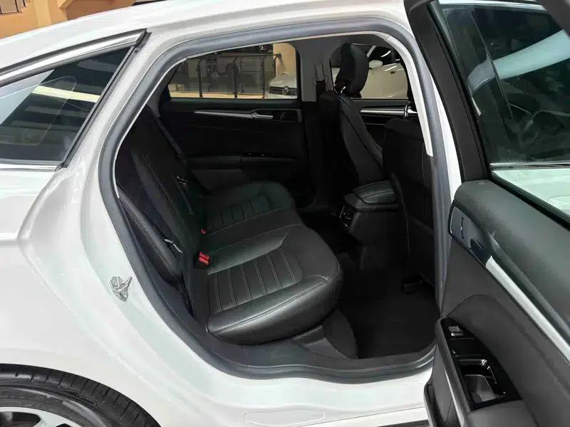 2013 Ford Mondeo 1.5L GTDi180 Fashion Edition — миниатюра 41
