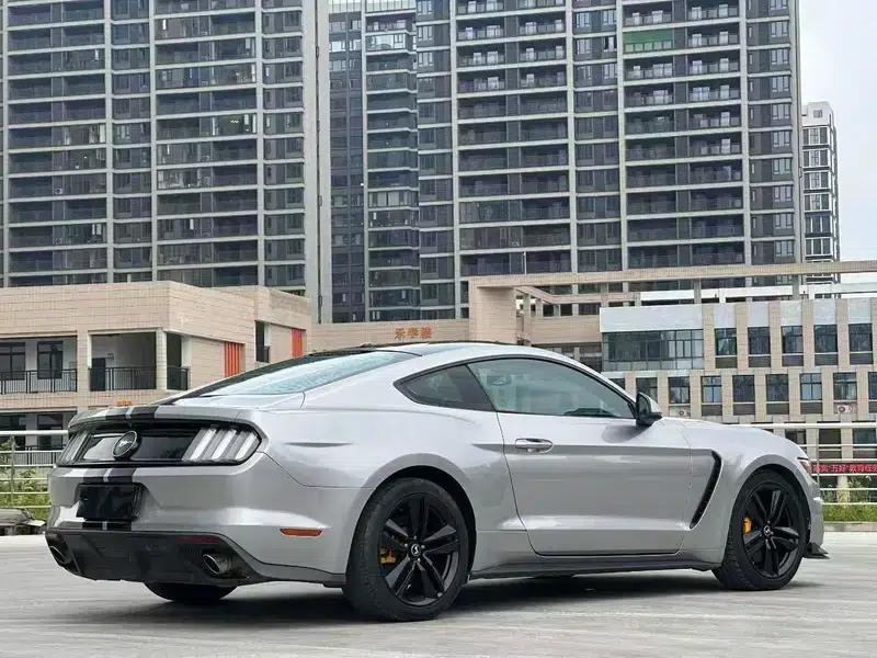 2017 Mustang 2.3T Performance Edition — миниатюра 6