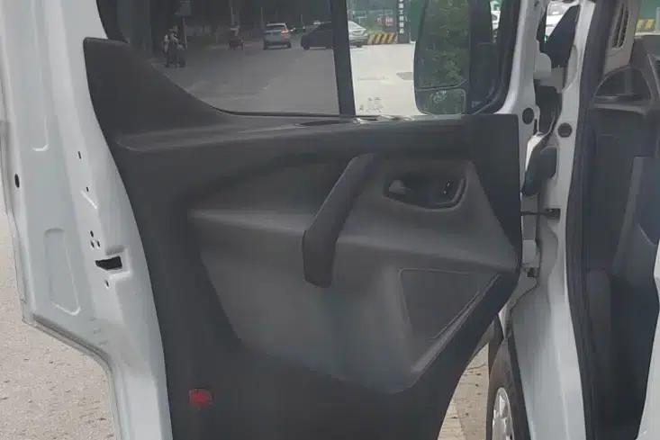 Ford Transit 2017 2.0T Diesel Multi-purpose Commercial Vehicle, Short Wheelbase, Low Roof, National V Emission Standard — миниатюра 8