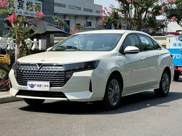 Venucia D60 2023 PLUS 1.6L XE CVT Trendy Edition