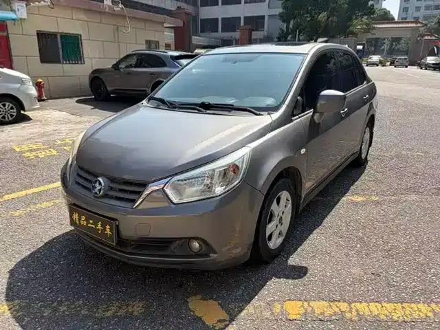 Venucia D50 2015 1.6L Manual Deluxe Edition