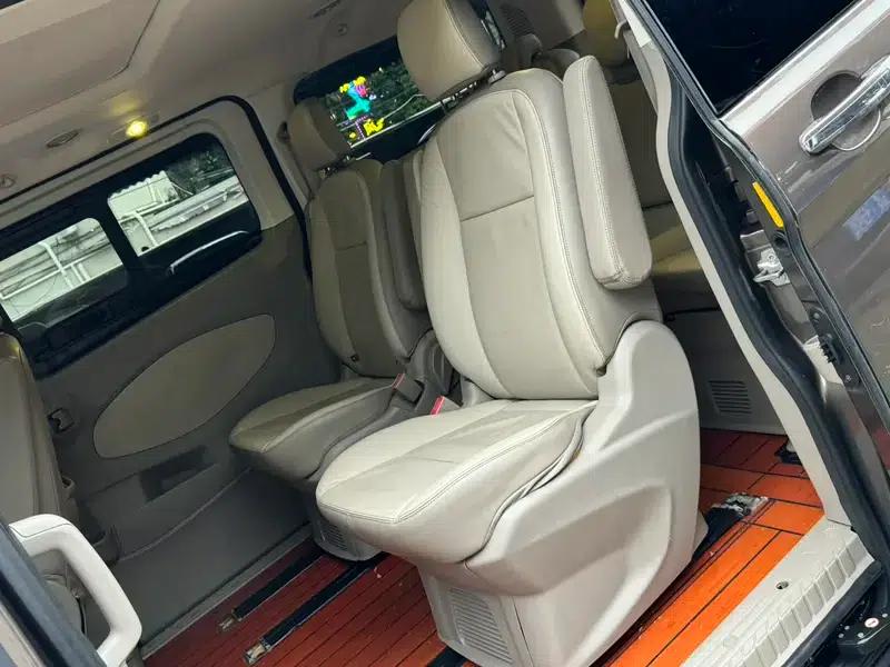 Tourneo 2016 2.0T Manual Elite Edition — миниатюра 14