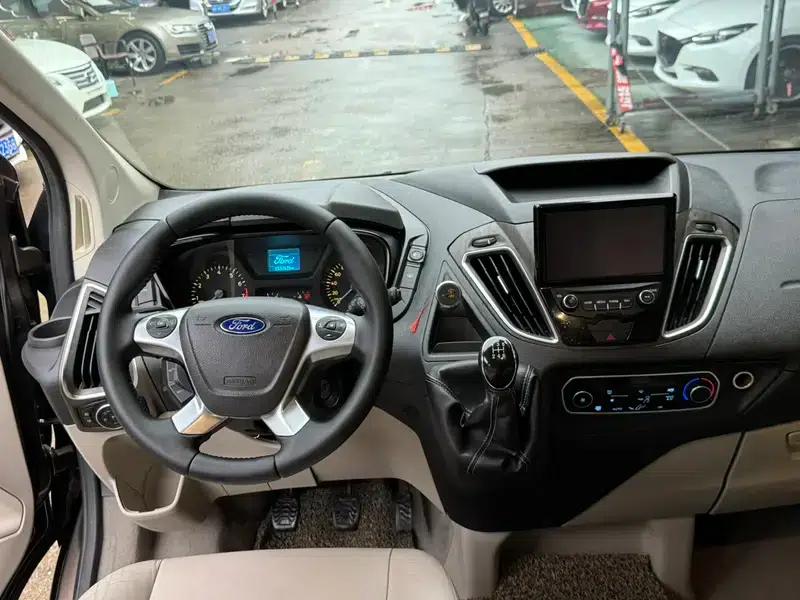 Tourneo 2016 2.0T Manual Elite Edition — миниатюра 7