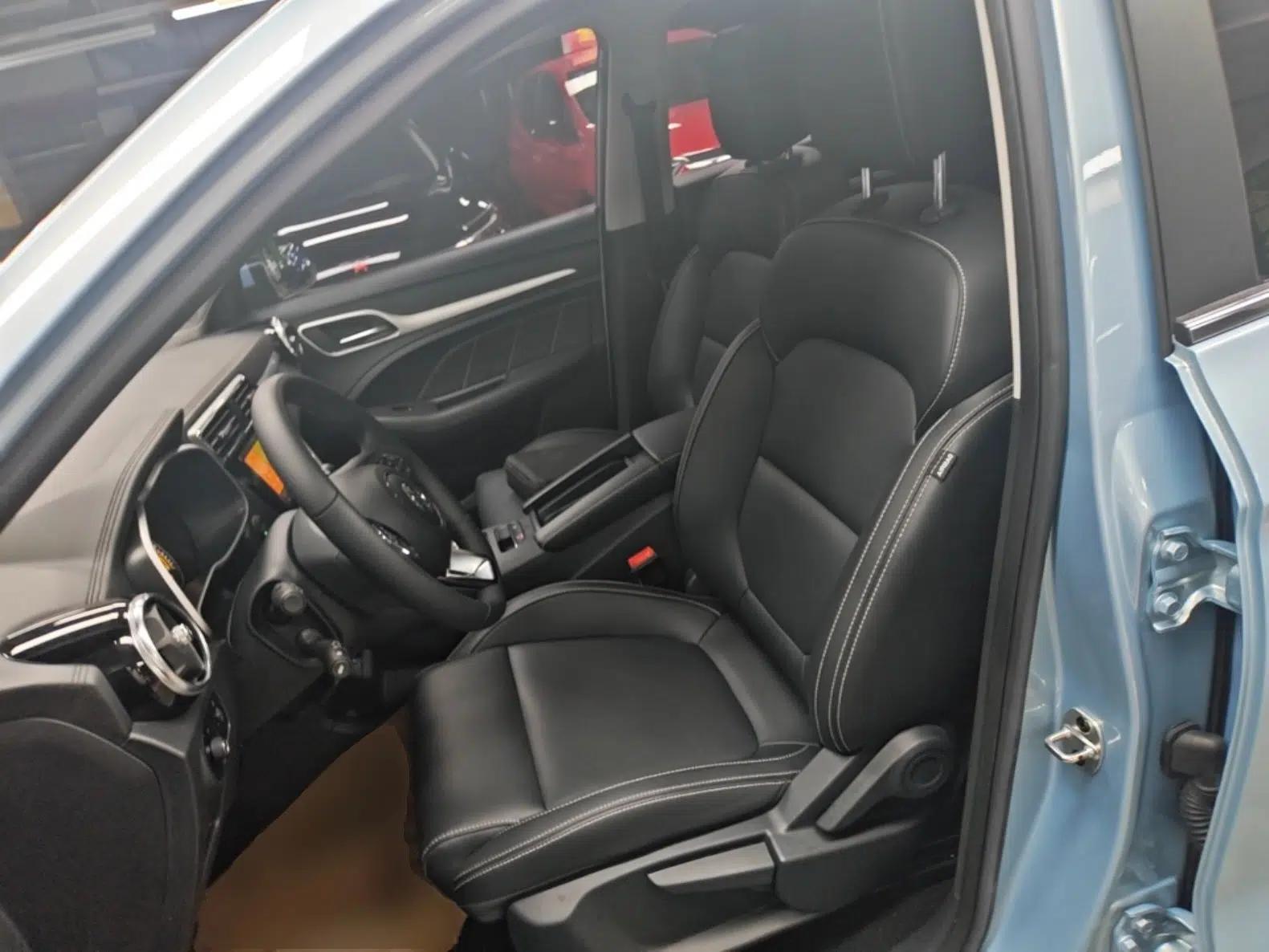 MG EZS Electric 2019 E-Plus Edition — миниатюра 17