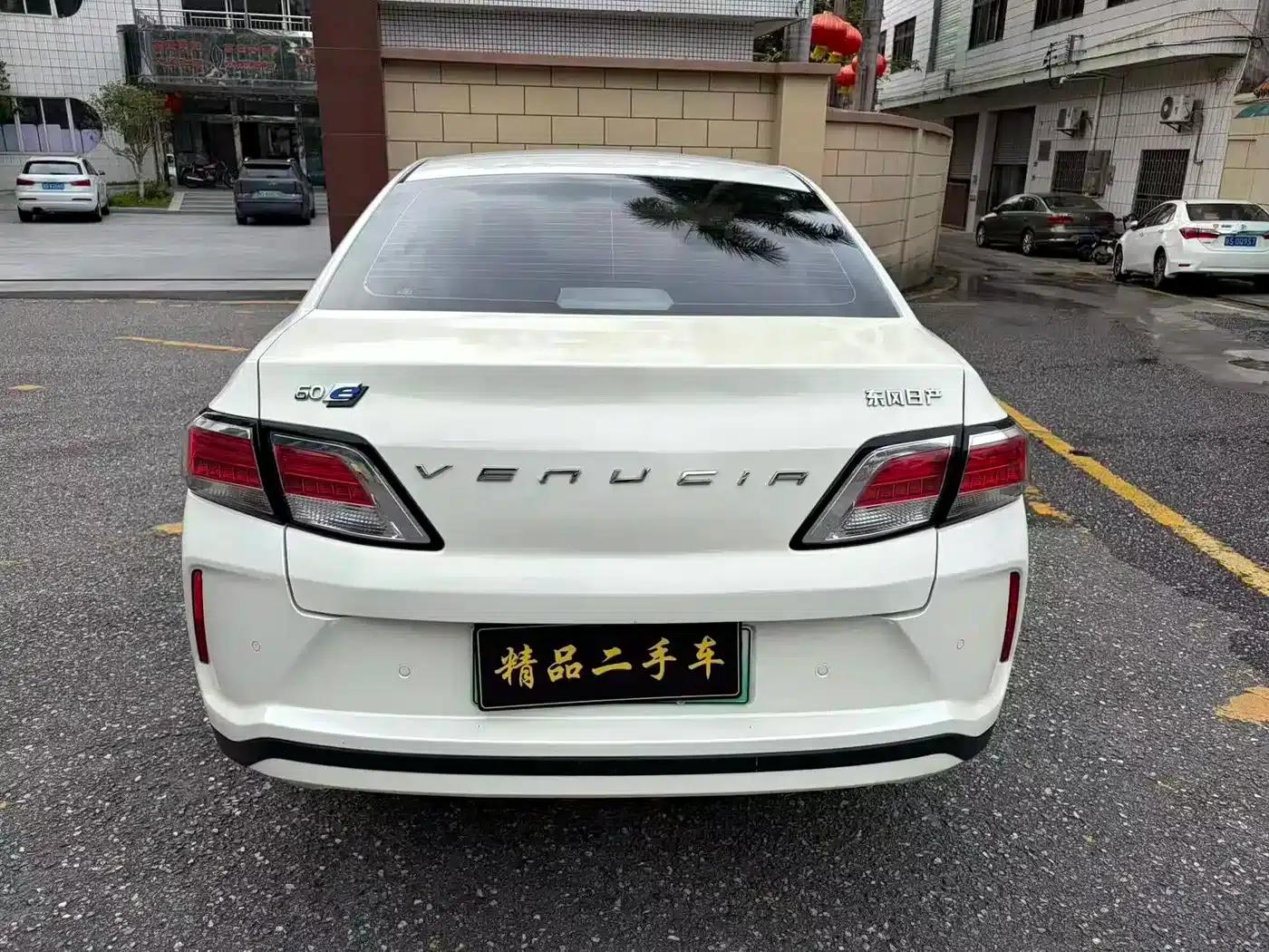 Venucia D60EV 2020 Standard Range Smart Edition — миниатюра 6