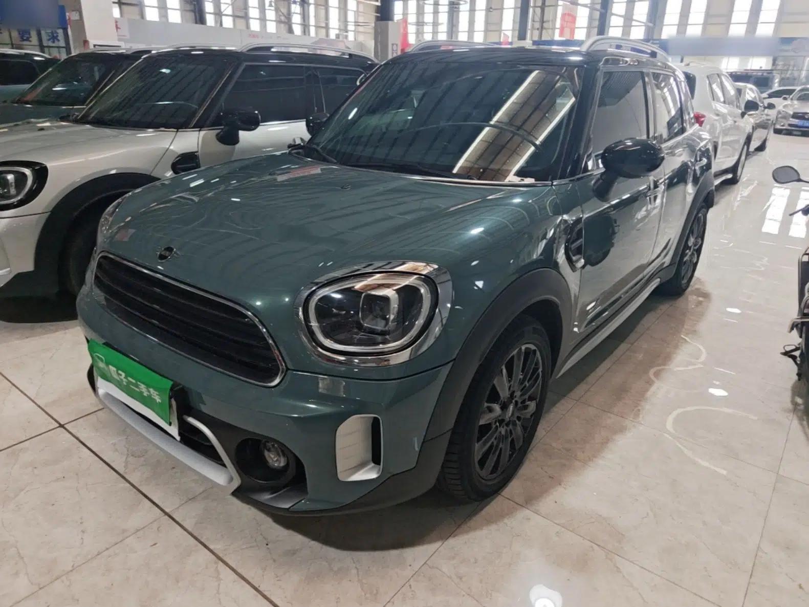 MINI Countryman 2023 Updated 1.5T COOPER ALL4 Connoisseur — миниатюра 1