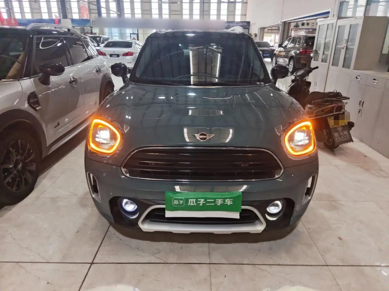 MINI Countryman 2023 Updated 1.5T COOPER ALL4 Connoisseur — миниатюра 2