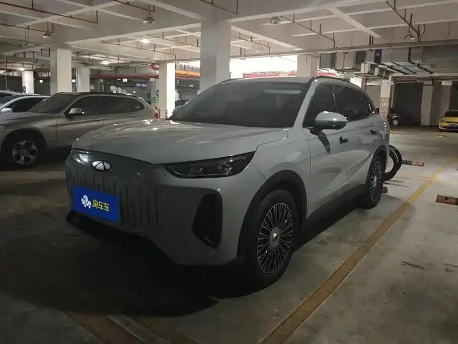 Fengyun T9 2024 Model 120 Long Range Luxury 5-Seater Ternary Lithium — миниатюра 1