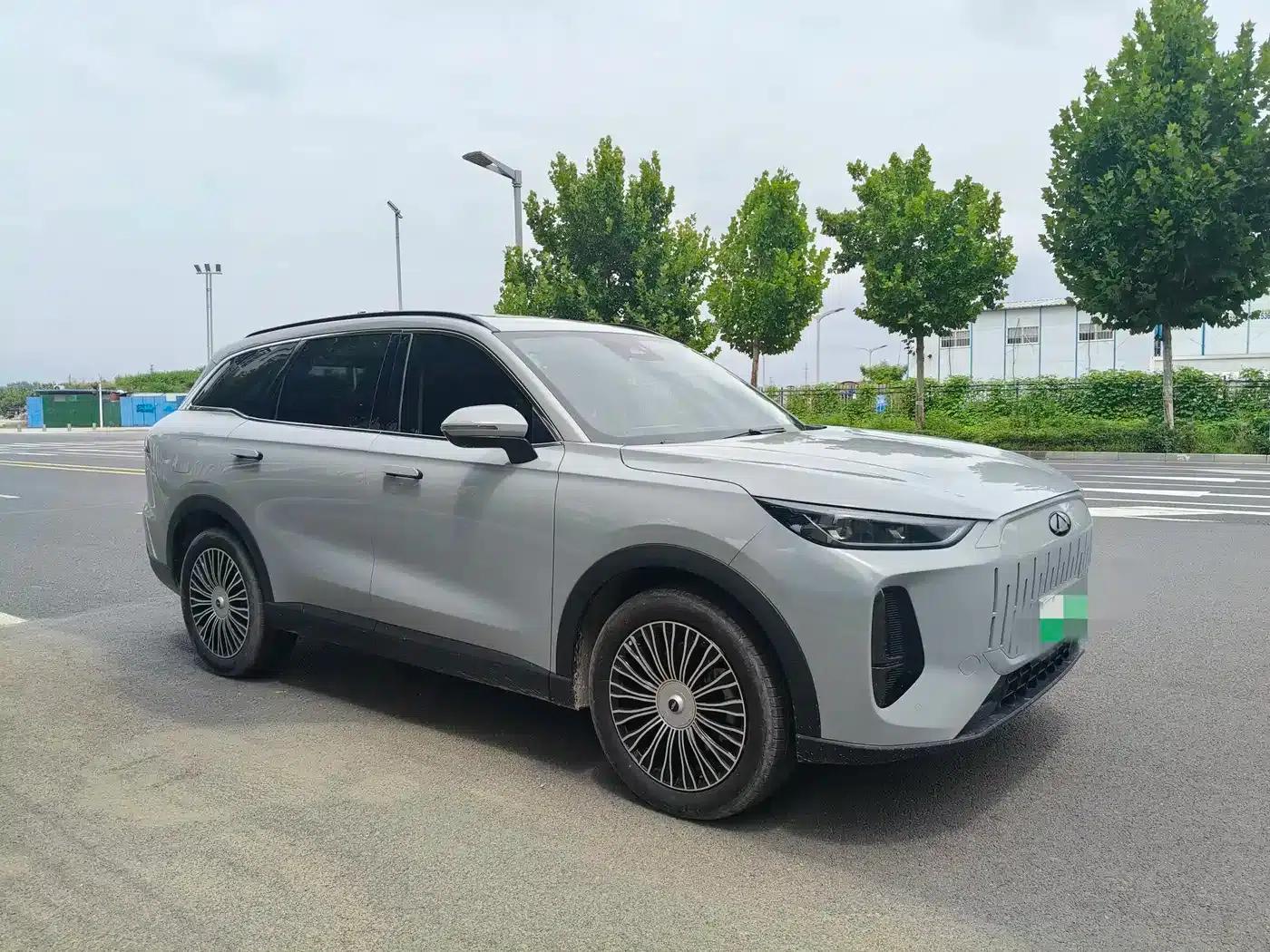 Fengyun T9 2024 Model 120 Long Range Luxury 5-Seater Lithium Iron Phosphate — миниатюра 3