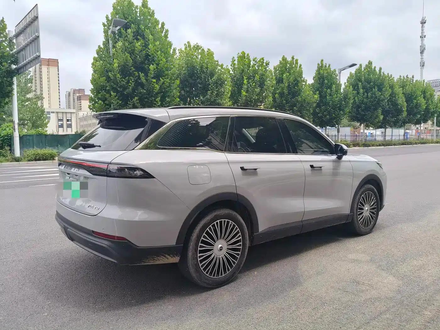Fengyun T9 2024 Model 120 Long Range Luxury 5-Seater Lithium Iron Phosphate — миниатюра 9