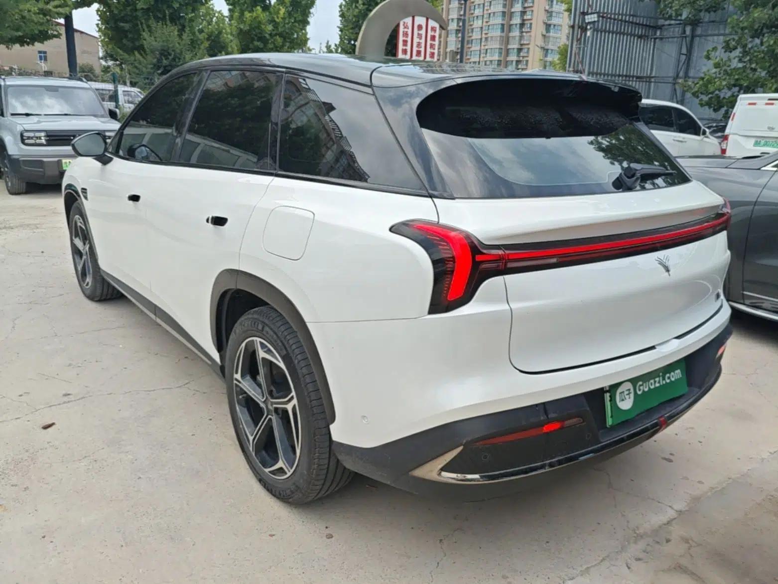 NETA L 2024 Extended-Range 310 Flash-Charge Red Edition — миниатюра 4